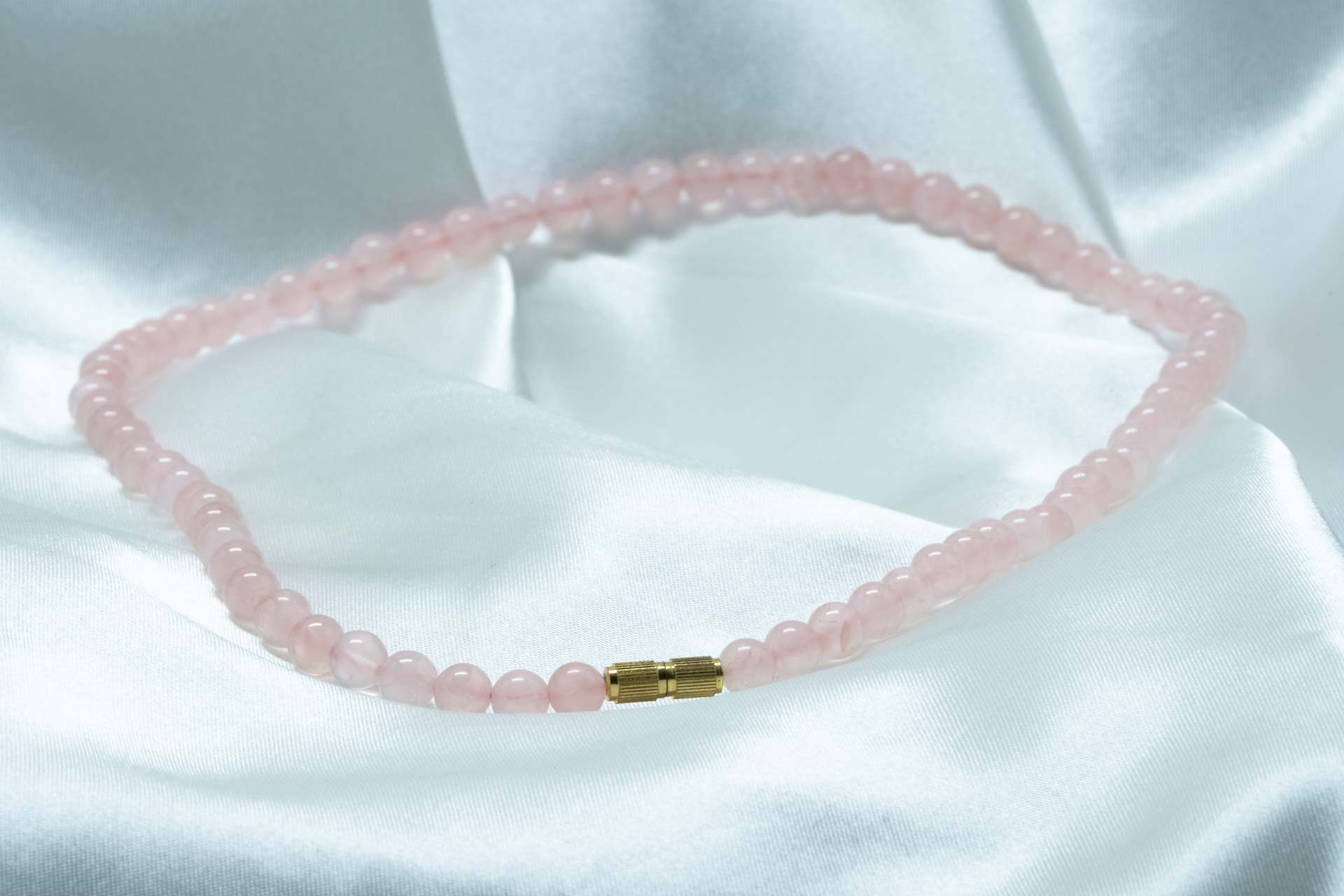 collier de perles rondes en quartz rose