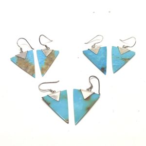 GRANDE - Boucles d'oreille en turquoise naturelle en forme de triangle