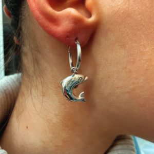 Boucles d'oreille créoles pendentif dauphin